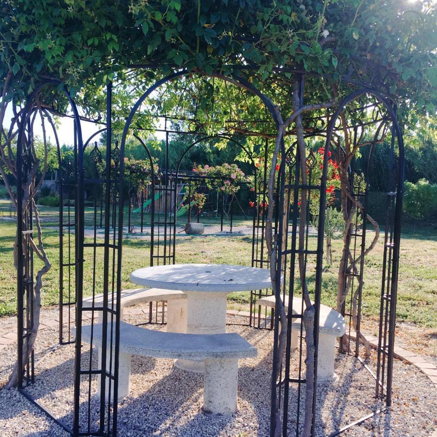 Gite En Provence Lavande Modene Exterior foto